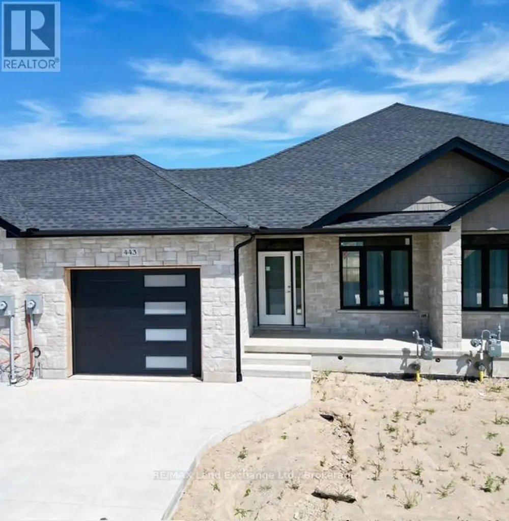 443 Ivings Drive Saugeen Shores ON N0H 2C3