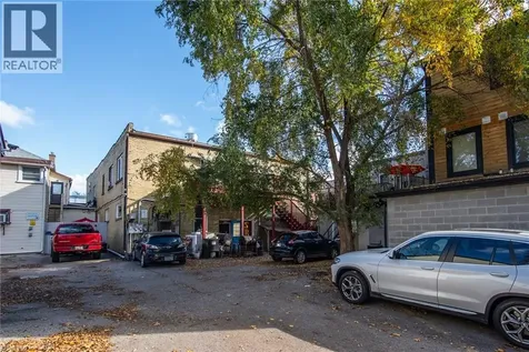 660 King Street East Cambridge ON N3H 3N6