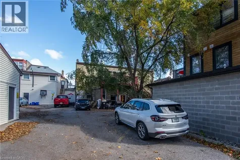 660 King Street East Cambridge ON N3H 3N6