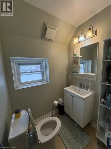184 Arkell Street Hamilton ON L8S 1W8