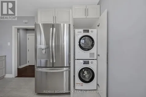 956 Garwood Avenue Ottawa ON K1V 6W9