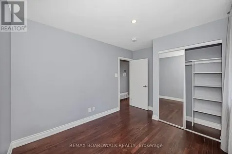956 Garwood Avenue Ottawa ON K1V 6W9
