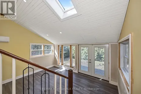 956 Garwood Avenue Ottawa ON K1V 6W9