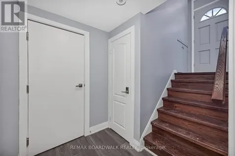 956 Garwood Avenue Ottawa ON K1V 6W9