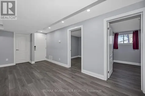 956 Garwood Avenue Ottawa ON K1V 6W9