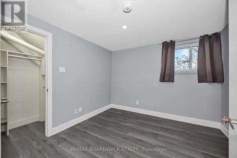 956 Garwood Avenue Ottawa ON K1V 6W9