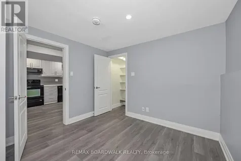 956 Garwood Avenue Ottawa ON K1V 6W9