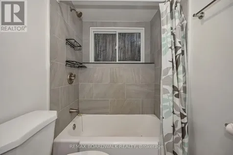 956 Garwood Avenue Ottawa ON K1V 6W9