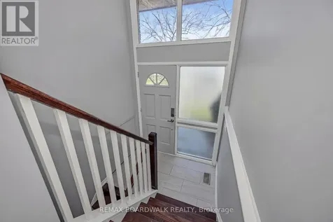 956 Garwood Avenue Ottawa ON K1V 6W9