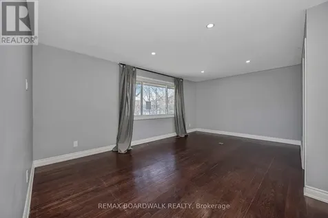 956 Garwood Avenue Ottawa ON K1V 6W9