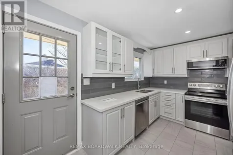 956 Garwood Avenue Ottawa ON K1V 6W9