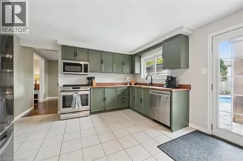 625 Pine Island Crescent Waterloo ON N2V 1T3