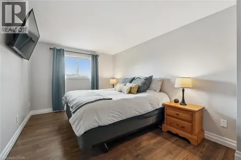 625 Pine Island Crescent Waterloo ON N2V 1T3