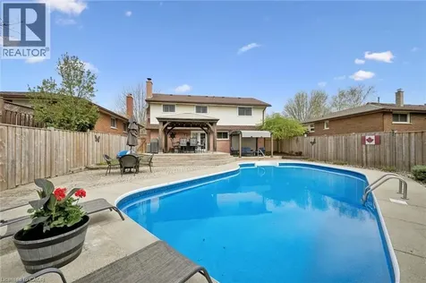 625 Pine Island Crescent Waterloo ON N2V 1T3