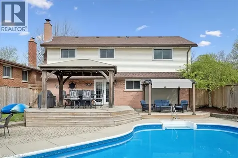625 Pine Island Crescent Waterloo ON N2V 1T3