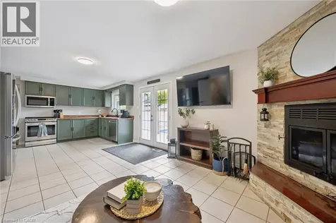 625 Pine Island Crescent Waterloo ON N2V 1T3