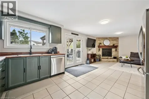 625 Pine Island Crescent Waterloo ON N2V 1T3