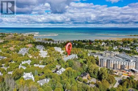 11 Dawson Drive Collingwood ON L9Y 5B4