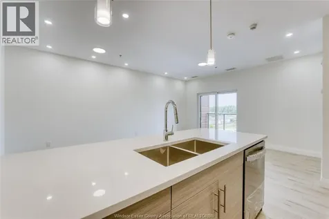 4785 Walker Road Windsor ON N9G 0E3