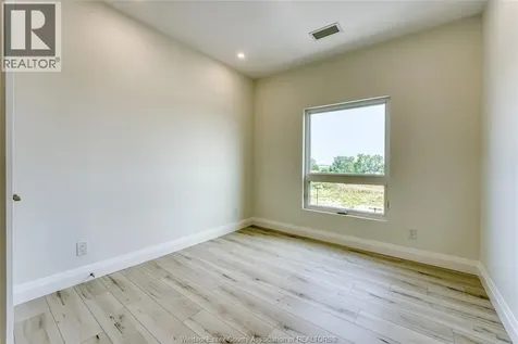 4785 Walker Road Windsor ON N9G 0E3