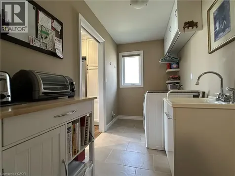 99 Angler Avenue Port Dover ON N0A 1N3