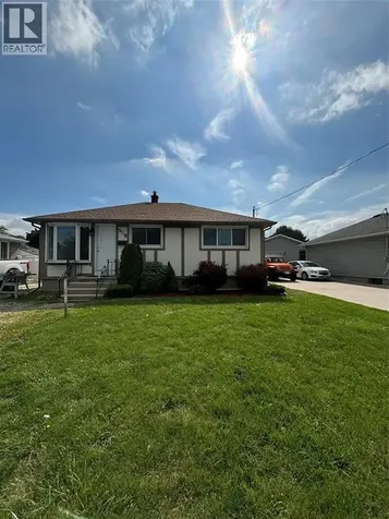 508 Indian Road North Sarnia ON N7T 7G4