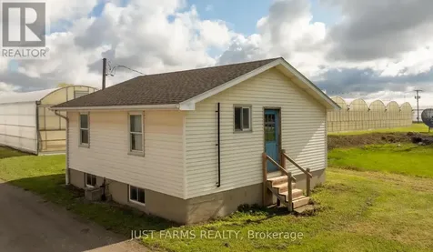 3036 Seacliff Drive Kingsville ON N9Y 2N5