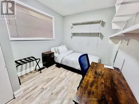 34 Stanley Avenue Kitchener ON N2K 1C5