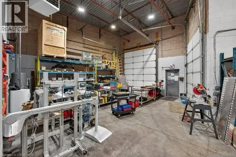 4042 Mainway Burlington ON L7M 4B9