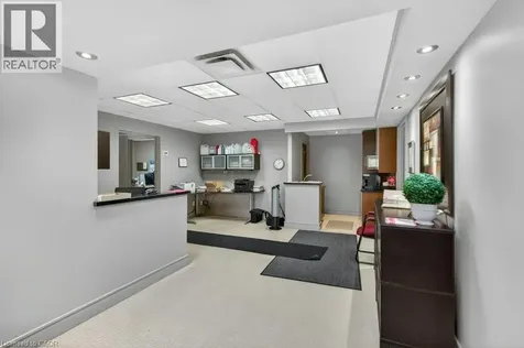 4042 Mainway Burlington ON L7M 4B9