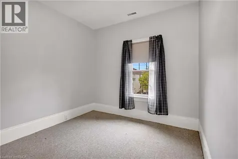 303 Dalhousie Street Brantford ON N3S 3V6