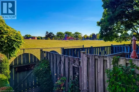 1115 Paramount Drive Stoney Creek ON L8J 1P6