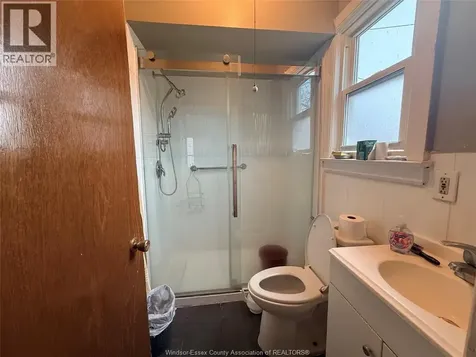 1378 Erie Street East Windsor ON N9A 3Z7