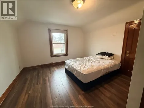 1378 Erie Street East Windsor ON N9A 3Z7