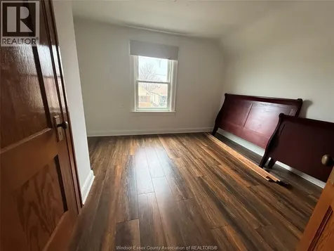 1378 Erie Street East Windsor ON N9A 3Z7