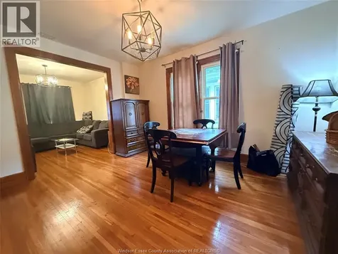 1378 Erie Street East Windsor ON N9A 3Z7
