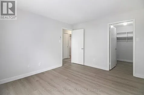 270 Brittany Drive Ottawa ON K1K 4M3