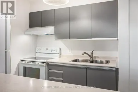 270 Brittany Drive Ottawa ON K1K 4M3
