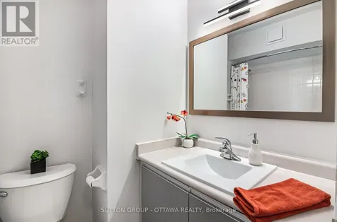 270 Brittany Drive Ottawa ON K1K 4M3