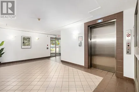 270 Brittany Drive Ottawa ON K1K 4M3