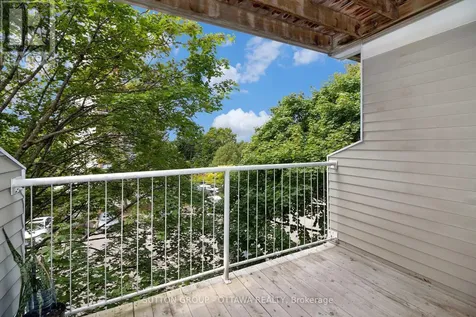 270 Brittany Drive Ottawa ON K1K 4M3