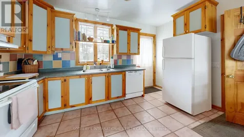 929 Tanglewood Drive Huron-kinloss ON N2Z 2X3