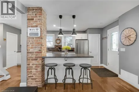 710 Hager Avenue Burlington ON L7S 1R1