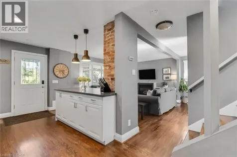 710 Hager Avenue Burlington ON L7S 1R1