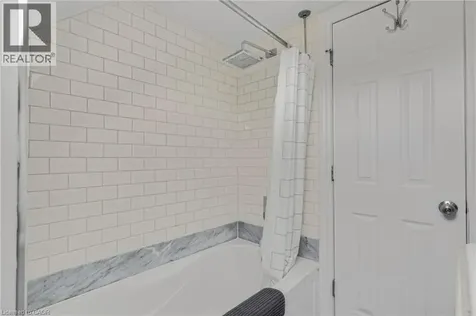 710 Hager Avenue Burlington ON L7S 1R1