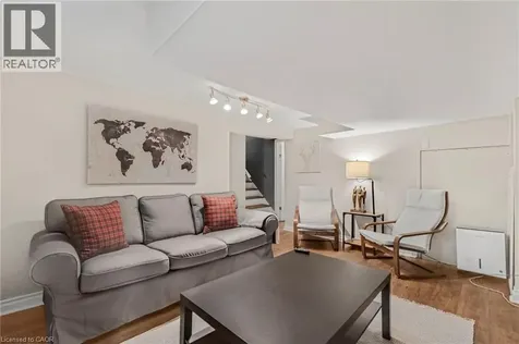 710 Hager Avenue Burlington ON L7S 1R1