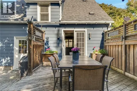 710 Hager Avenue Burlington ON L7S 1R1