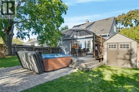 710 Hager Avenue Burlington ON L7S 1R1