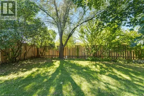 710 Hager Avenue Burlington ON L7S 1R1