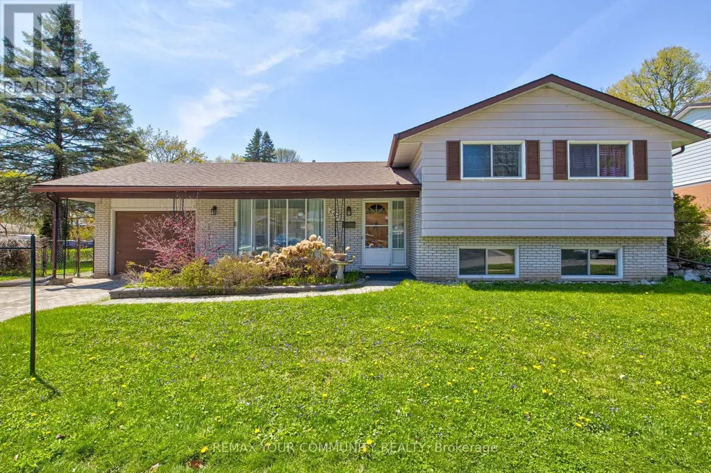 557 Glen Manor Boulevard Waterloo ON N2L 4T7